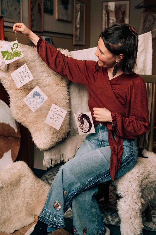 Geboorte en zwangerschap affirmatie slinger - Amsterdam Rotterdam Delft Den Haag Gouda Bergen Utrecht Zeist Doorn Driebergen Nijmegen Apeldoorn Arnhem Zutphen Groningen Maastricht Breda- Aike Ananda Art